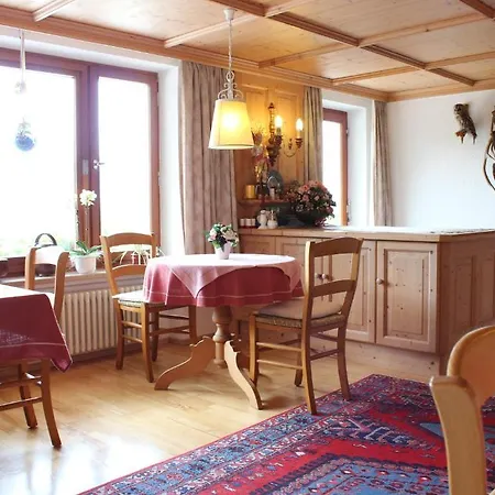 Gastehaus Sagfeiler ビショフスヴィーゼン